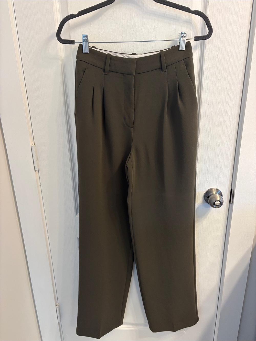 Aritzia The Effortless Pant Olive Green Pleated Straight Pants